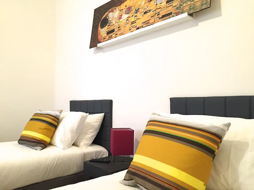 B&B Bonjour Bergamo Italy