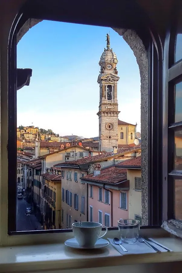 B&B Bonjour Bergamo 2*,  Italy